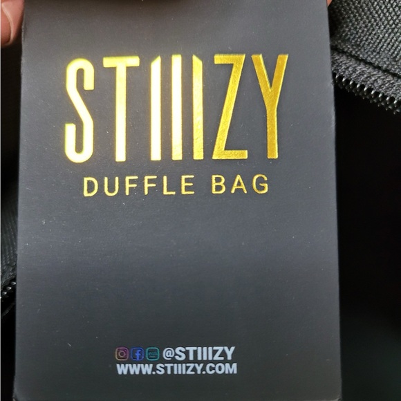 STIIIZY DUFFEL BAG brand new, limited edition holiday duffel bag 👌.        A420 - Picture 12 of 15